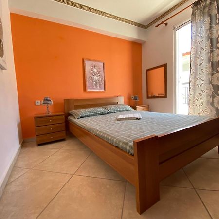 Roula Apartment Néoi Póroi Exteriér fotografie